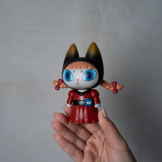 Unbox Industries x Mueanfun Sapanake - Badmeaw 'Belle' 4" Tall Soft Vinyl Figure