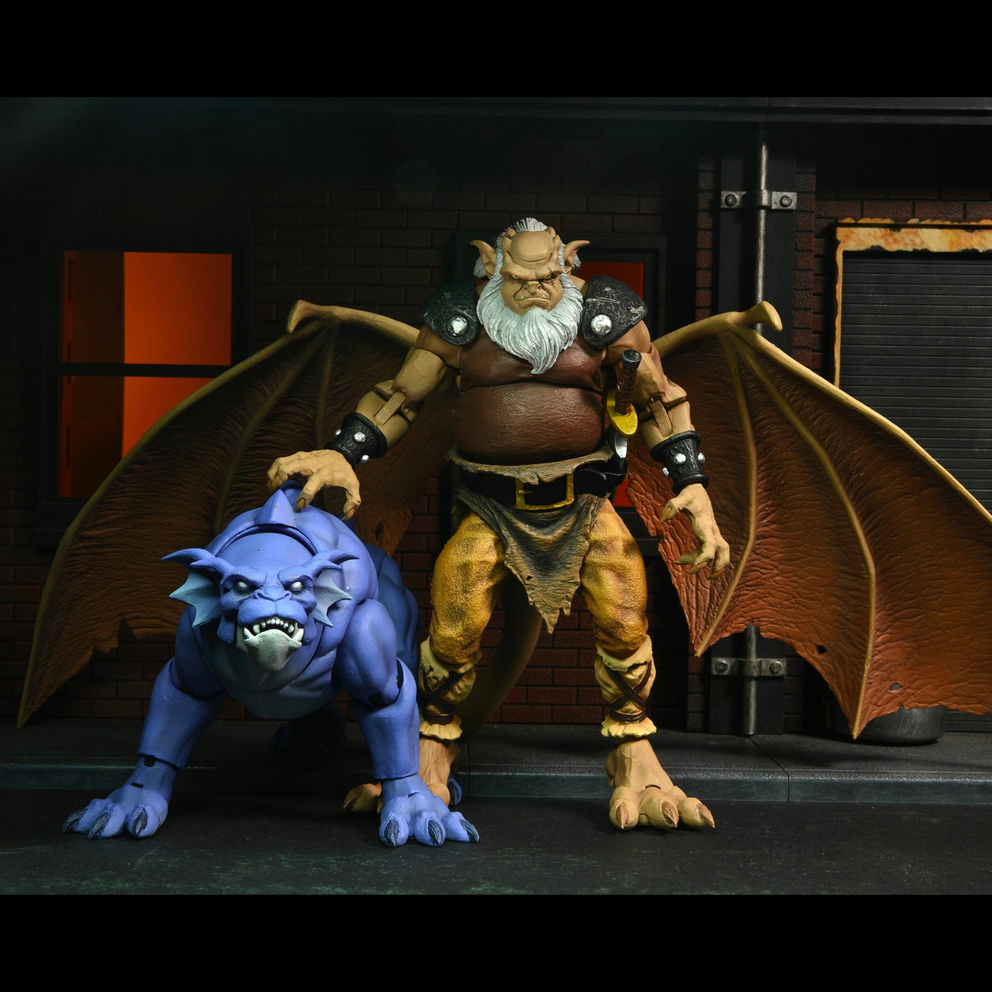 NECA: Gargoyles - Ultimate Hudson 7″ Tall Action Figure