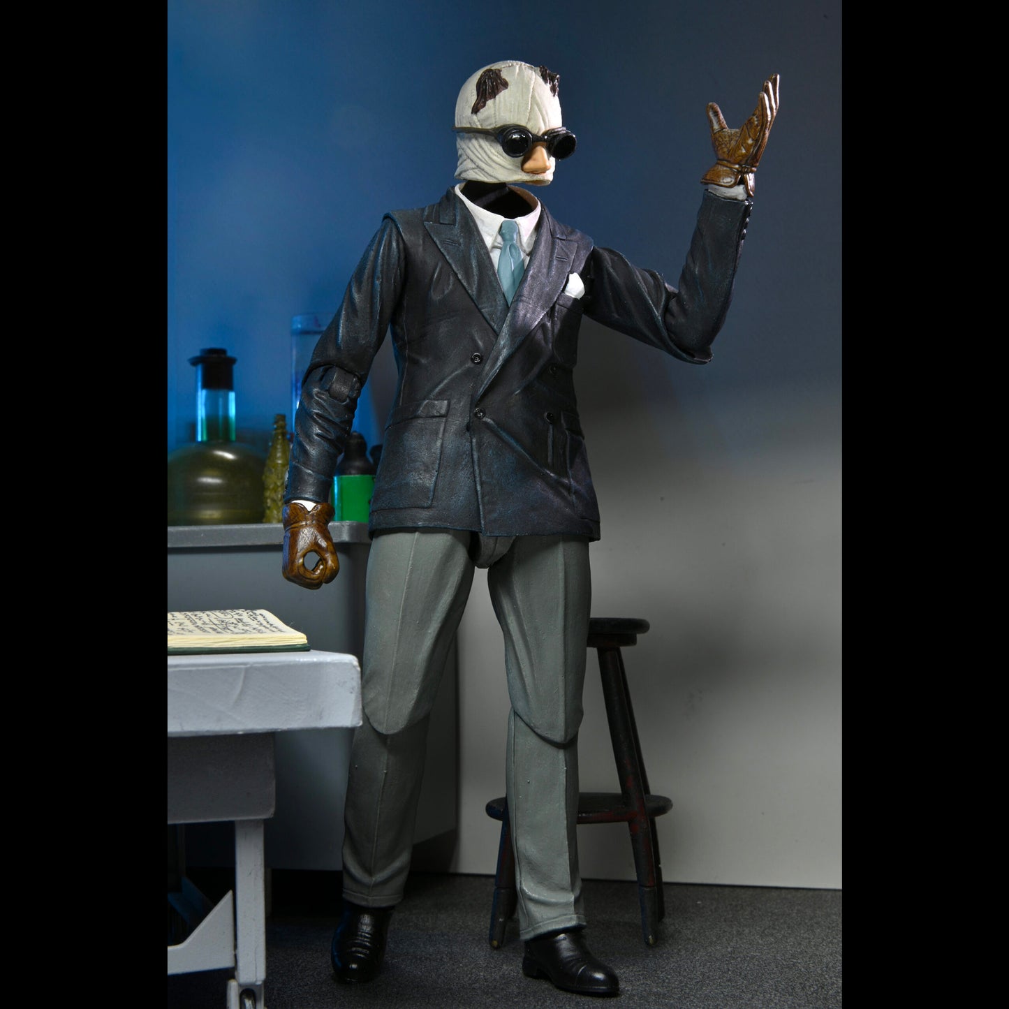 NECA: Universal Monsters - Ultimate Invisible Man 7" Tall Action Figure