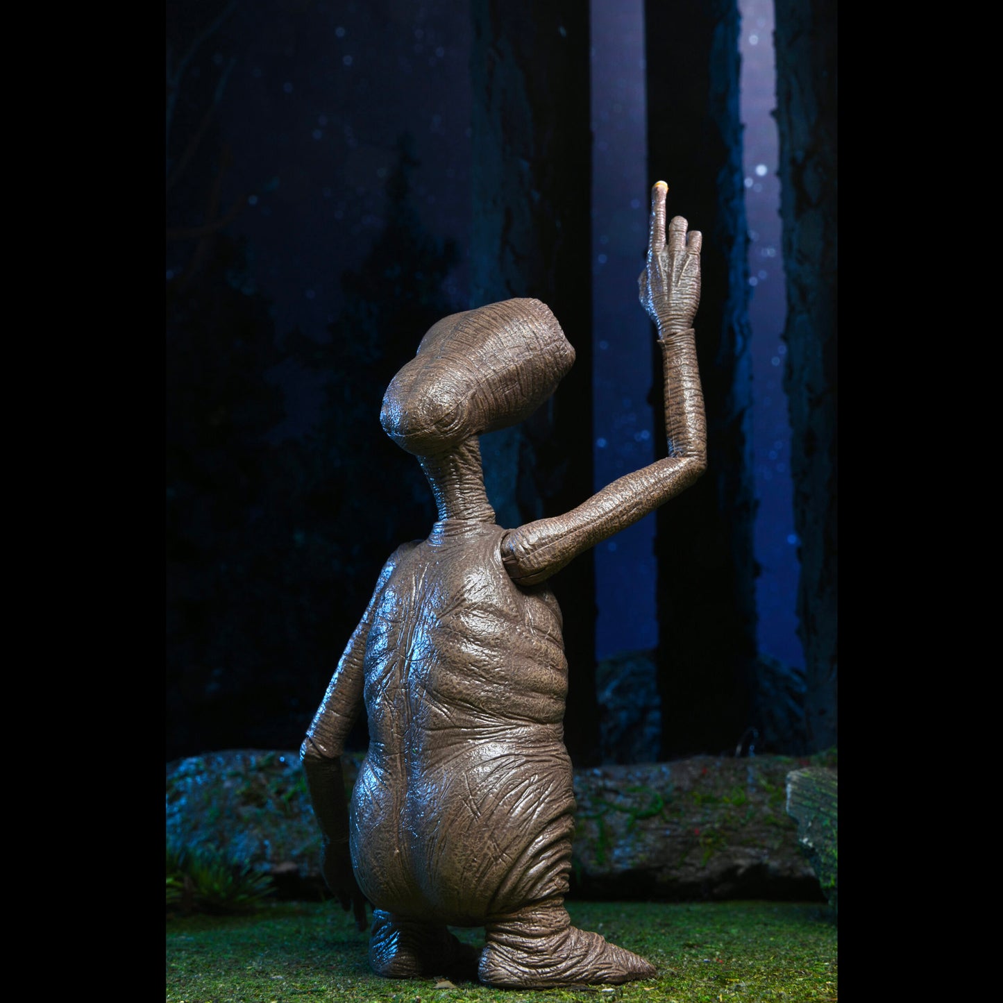 NECA: E.T. - Ultimate E.T. 7" Tall Action Figure