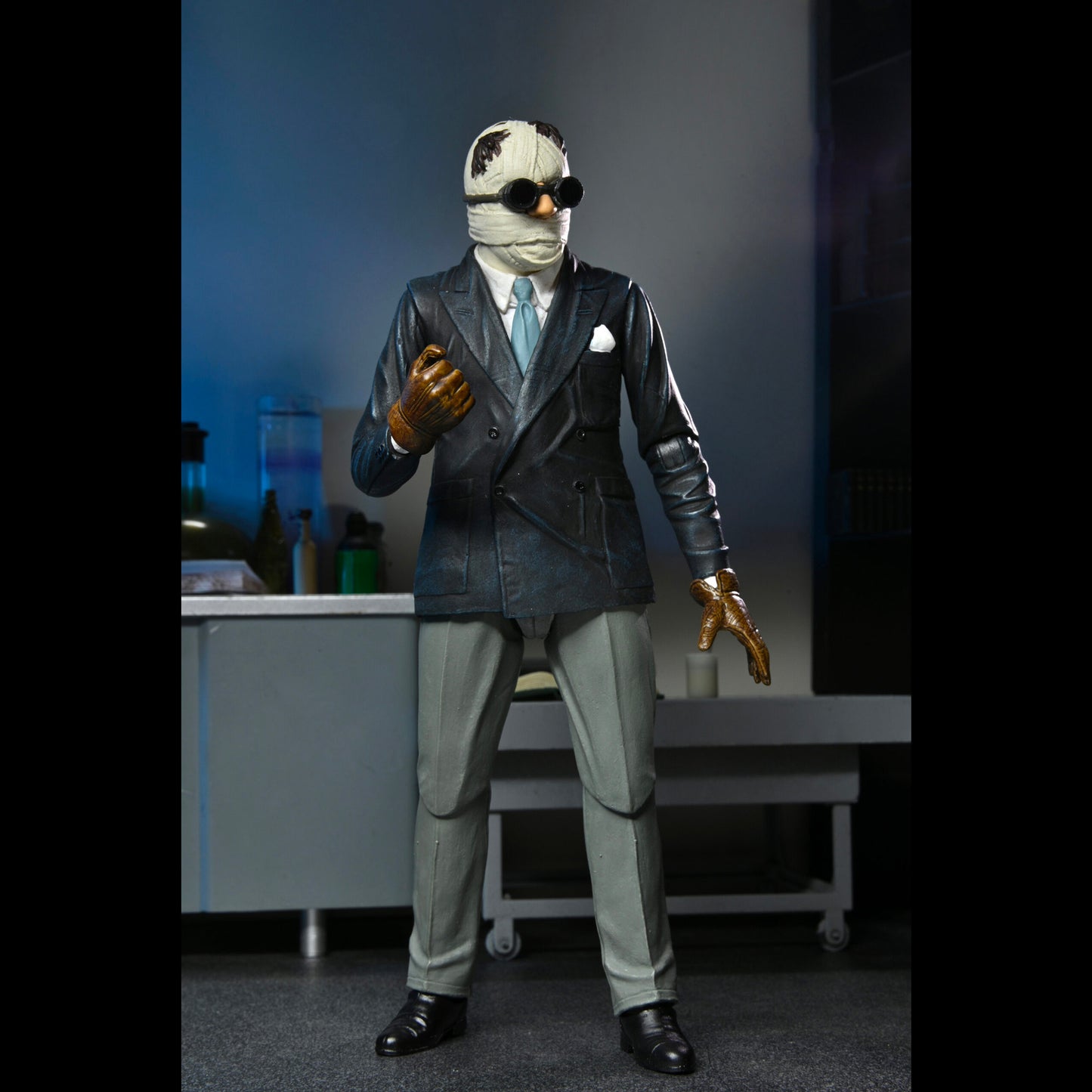 NECA: Universal Monsters - Ultimate Invisible Man 7" Tall Action Figure