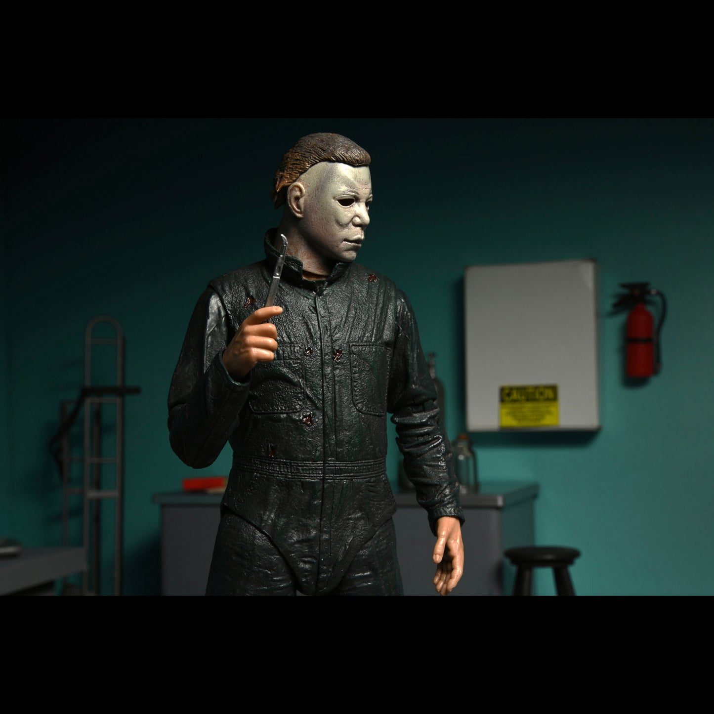 NECA: Halloween II - Ultimate Michael Myers and Dr. Loomis 2-Pack 7" Tall Action Figure