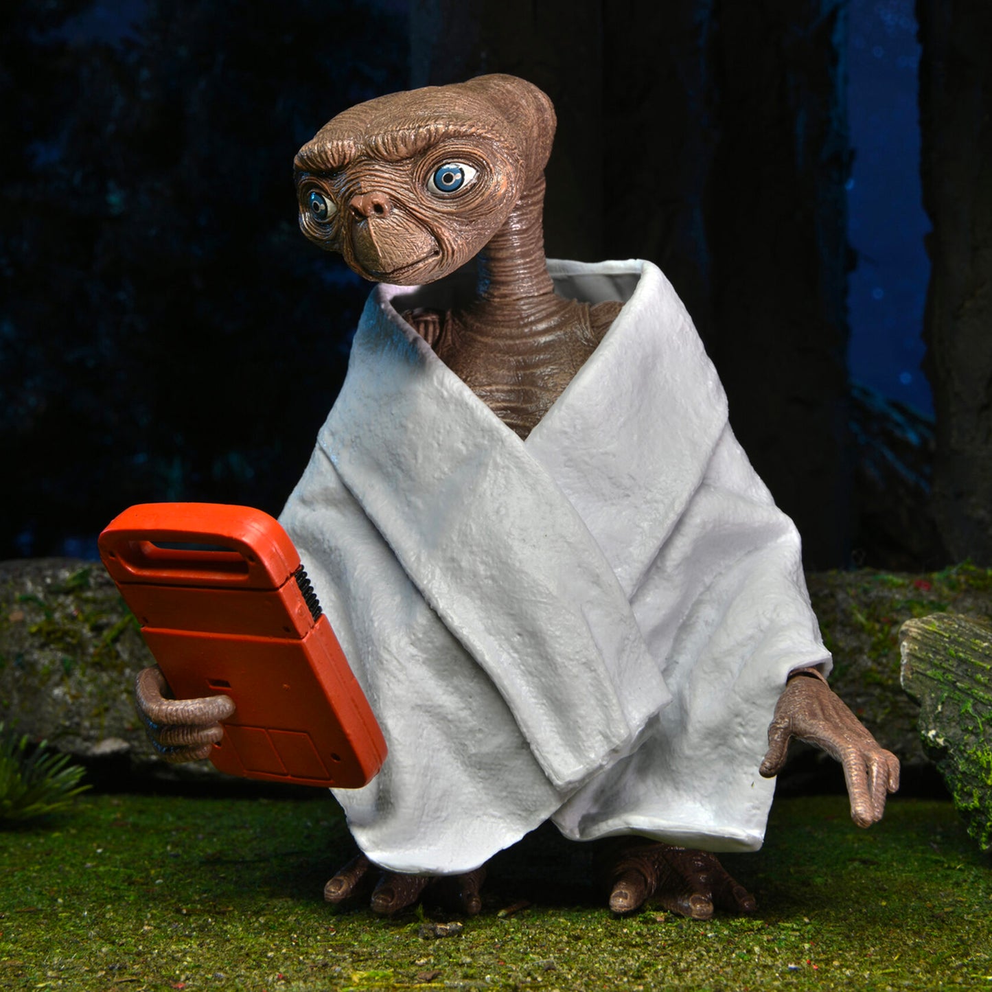 NECA: E.T. - Ultimate E.T. 7" Tall Action Figure