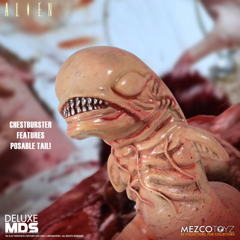 MEZCO TOYZ: MDS - Deluxe Alien 7" Tall Figure